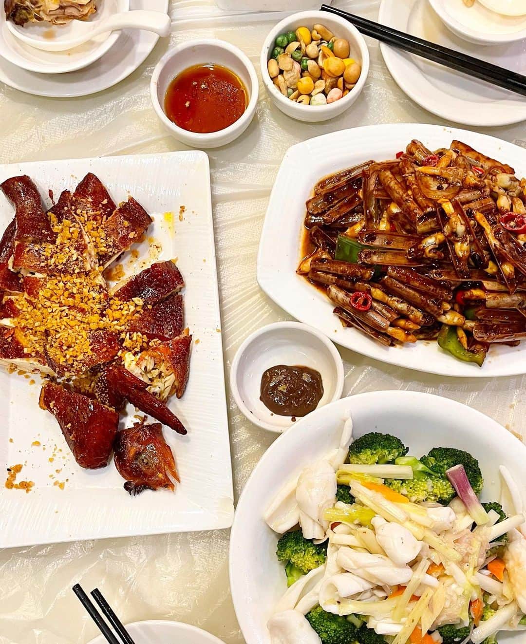 本秀康さんのインスタグラム写真 - (本秀康Instagram)「追憶の香港飯😕4日しかいなかったのに大家楽を3回も食べてしまった！ #hongkong #香港」3月31日 12時40分 - hideyasu_moto