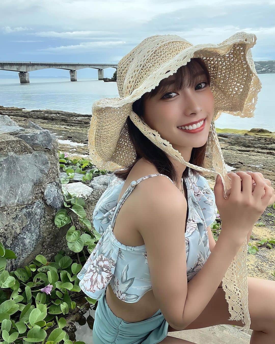 岡島彩花のインスタグラム：「🫢🌴」