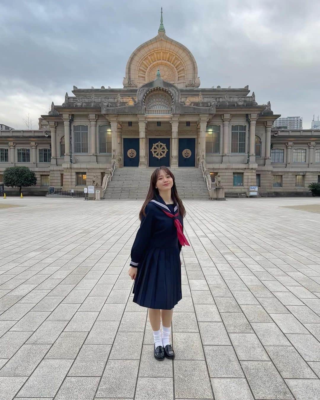 森香澄のインスタグラム：「. 最後の日に学生服の投稿すみません笑 テレ東社員として最後の告知です！ . 『森香澄のツボる歌うま動画』 paraviで配信されました！ . #1 卒業写真 #2 可愛くてごめん #3 怪獣の花唄 . 3曲歌いましたので、是非🌸」