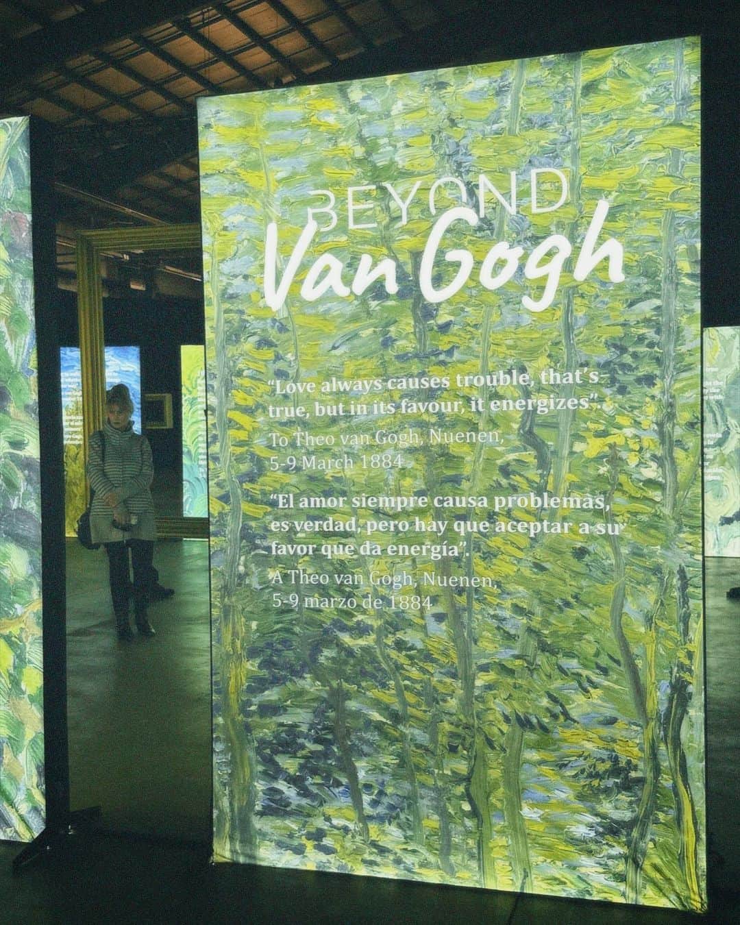 黒口那津さんのインスタグラム写真 - (黒口那津Instagram)「🌻🌞🌻🌞🌻🌞🌻🌞🌻🌞🌻  Happy birthday to Vincent van Gogh, a true master of painting🎨  #vangogh #vangoghmuseum #vangoghart #vangoghalive #vangoghexperience #vangoghwatercolor #vancouver」3月31日 19時05分 - rmn69bnn
