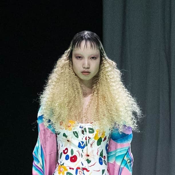 資生堂 さんのインスタグラム写真 - (資生堂 Instagram)「SHIBUYA FASHION WEEK 2023 spring SHIBUYA RUNWAY  Hair & Makeup led by Hirofumi Kera (Shiseido) @kerareation  @sabfa_official   @shibuyafashionweek @cultural__lab   #ShibuyaFashionWeek #渋谷ファッションウイーク #SHIBUYARUNWAY #runway #shibuya #fashion #culturallab #shiseidohairmakeupartist #shiseidohma #hair #makeup #hirofumikera #計良宏文 #sabfa #オフィスサブファ」3月31日 15時42分 - shiseido_hma