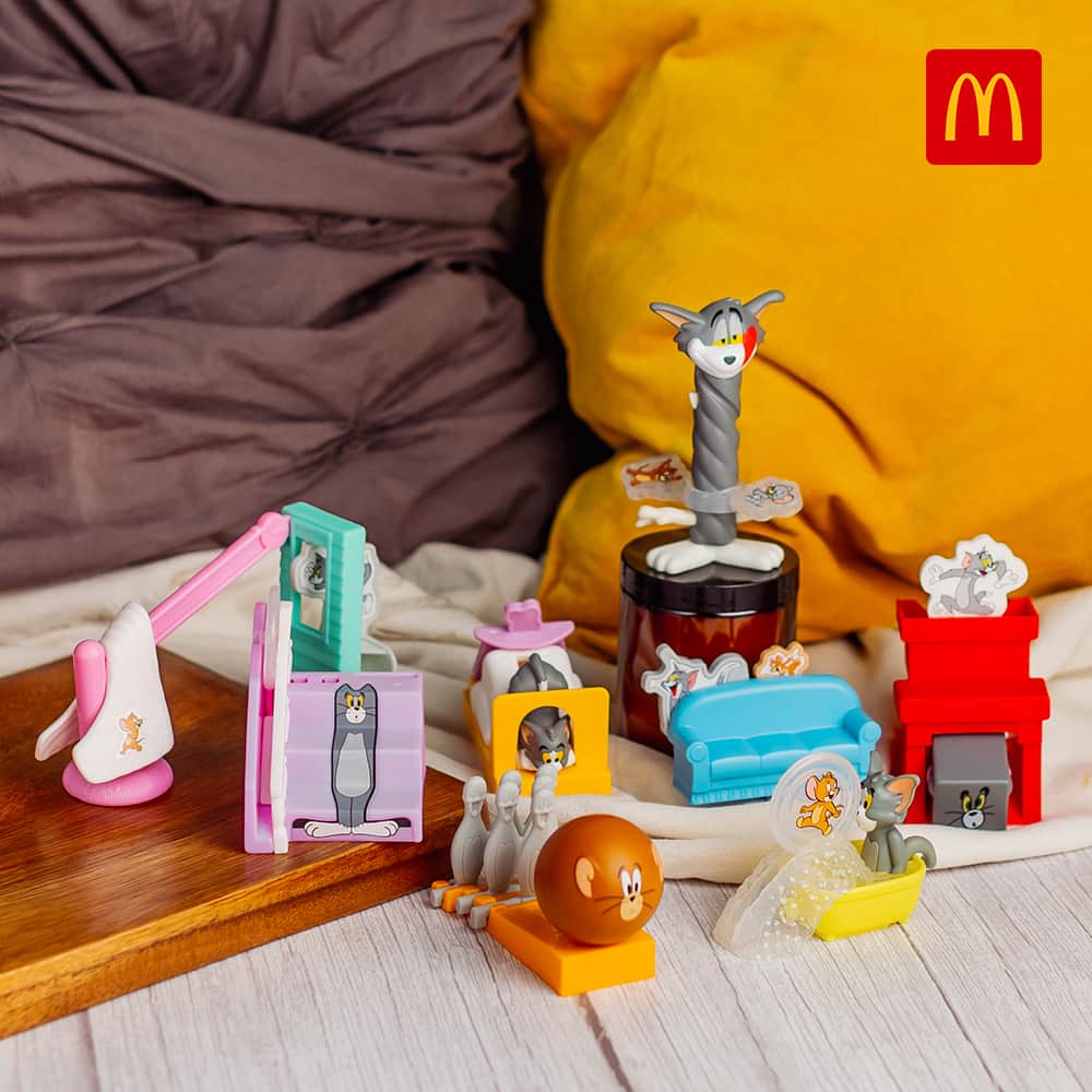 McDonald's Philippinesさんのインスタグラム写真 - (McDonald's PhilippinesInstagram)「Chaotic weekend at home made even more fun. 🙌🏼  Get the Tom and Jerry Happy Meal this weekend for the kids! Order now via McDelivery.」4月1日 15時00分 - mcdo_ph