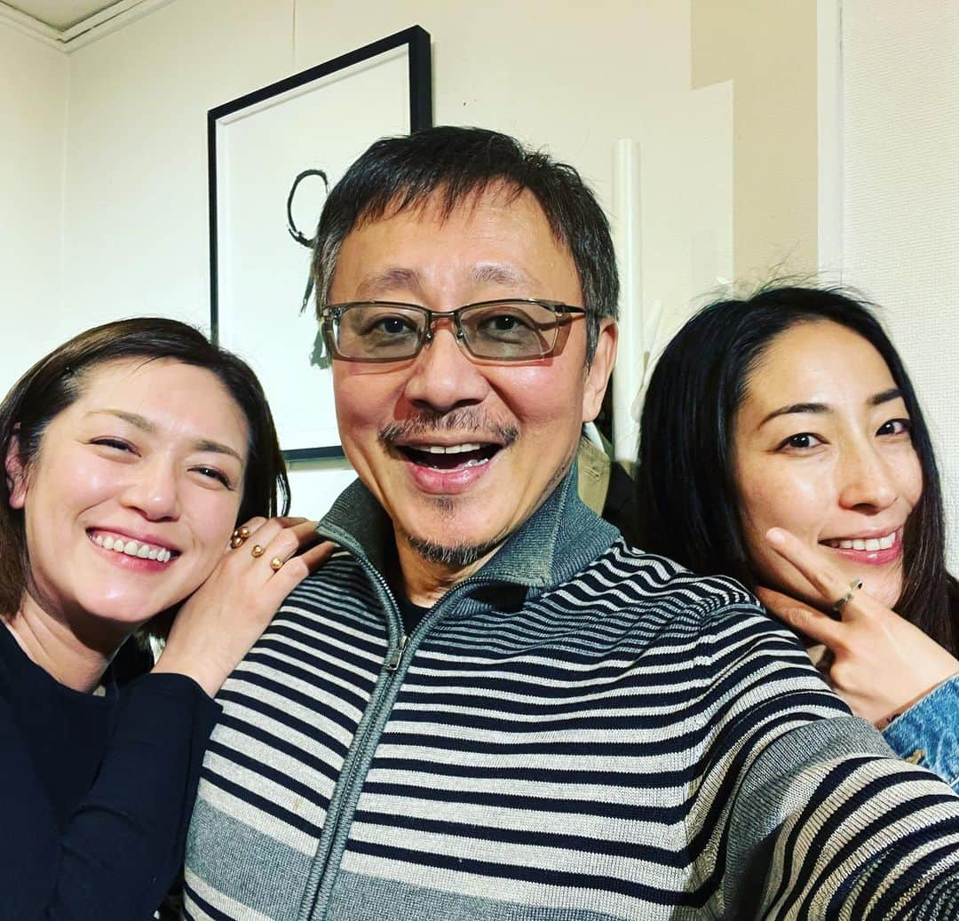 松尾貴史さんのインスタグラム写真 - (松尾貴史Instagram)「NHK「トーキング・ウィズ・松尾堂」のお疲れ様会を催していただきました。  #神南ハウス の料理が驚くほど美味くてリピート確実です。  サプライズで、初代店員の佐藤寛子さんも登場、これからまた新たにあんなことをやろう、こんな展開も、と不思議な盛り上がり方をしました。  いい酒をきこしめしましたよ。  #トーキングウィズ松尾堂 #松尾堂 #加藤紀子 #佐藤寛子 #藤井彩子 さんは名古屋勤務 #nhk #松尾貴史 #jinnanhouse」3月31日 16時58分 - kitsch.matsuo