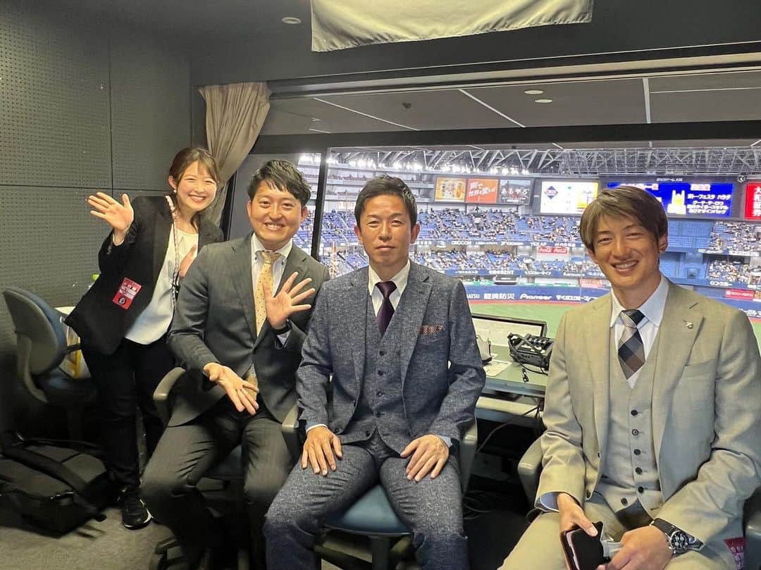 諸國沙代子のインスタグラム：「. この17:55〜読売テレビ10chで 阪神-DeNA開幕戦を生中継です🌸  解説:赤星憲広さん＆能見篤史さん 実況:平松アナ  監督インタ:小澤アナ 他球場:大野アナ ベンチリポ&ヒーローインタ:諸國」