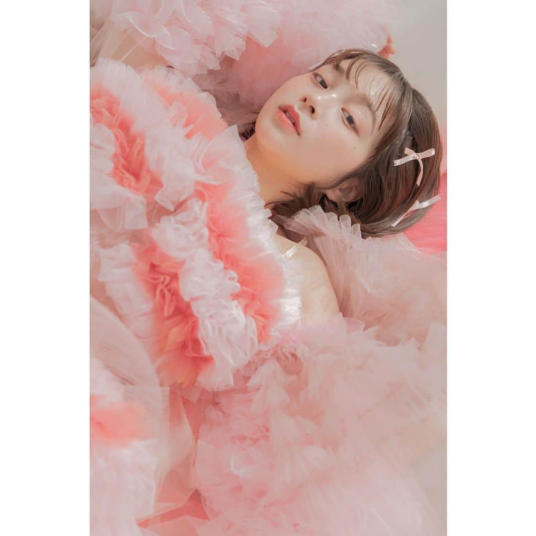 ARAKI SHIROさんのインスタグラム写真 - (ARAKI SHIROInstagram)「peaceful moment vol.4🌸🌸🌸 starring @nozomihanayagi_  ph @manami.ph  st @hizuki__am2.00  h&m @hairmake_wako  costume by me . . . #costumedesigner #pinkdresses  #ARAKISHIRO #衣装  #コスチューム  #アラキシロウ」3月31日 18時13分 - arakishiro