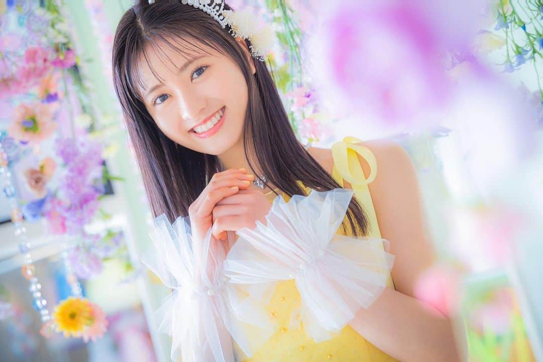 凛美のインスタグラム：「◡̈ ⁡ 今日で、ニコラモデル卒業です ⁡ 約3年半、 どんな時も温かい言葉をかけてくださる 皆さんのおかげで、 途中で諦めることなく、 無事卒業することができました ⁡ もしよかったら、 これからも応援してくださると嬉しいです ⁡ 応援していてよかったと思える存在になれるよう、 たくさん活動できるように頑張ります ⁡ ⁡ 最初からずっと変わらず応援してくださった方や、 作品を通して知り応援してくださった方 ⁡ 支えてくれる家族、マネージャーさん 応援してくれる友達 ニコラの編集部さん、スタッフさん ⁡ 私にはもったいないほど沢山のものをいただきました ⁡ なので、全て返すことができる自信がありませんが 私なりに頑張ります。 ⁡ 本当にありがとうございました ⁡ #nicola#ニコラ#ニコモ」