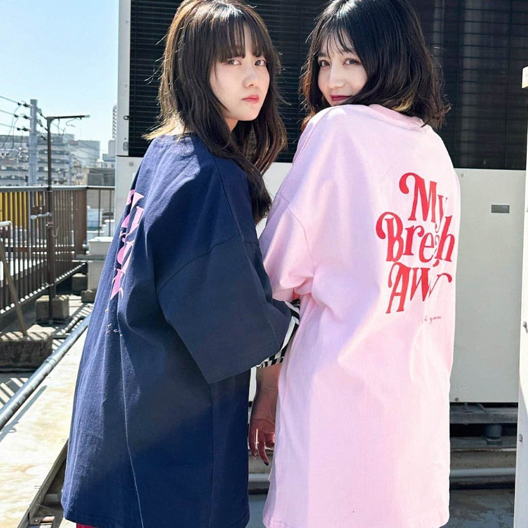 スピンズさんのインスタグラム写真 - (スピンズInstagram)「\ 𝗡𝗲𝘄 𝗶𝘁𝗲𝗺 / ✿バックプリントビッグTシャツ/MBA ￥𝟮,𝟳𝟱𝟬 𝘁𝗮𝘅 𝗶𝗻 ⁡ シンプルロゴがやっぱり使いやすい🫰🏻❤︎🫰🏻 バックプリントビッグTシャツ🕺🏻✨ ⁡ いま売れてるアイテムです👀💕 ⁡ 今回ご紹介したアイテムは 全国の𝗦𝗣𝗜𝗡𝗡𝗦店舗 𝗼𝗿 𝗦𝗣𝗜𝗡𝗡𝗦 𝗪𝗘𝗕 𝗦𝗧𝗢𝗥𝗘 にて購入できるので是非チェックしてね✍🏻✨ ⁡ #𝗦𝗣𝗜𝗡𝗡𝗦 #スピンズ #𝗼𝗼𝘁𝗱 #スタッフスナップ #𝗦𝗣𝗜𝗡𝗡𝗦スタッフ #プチプラコーデ #きょコ #冬コーディネート #春コーデ #春服 #Tシャツ #バックロゴTシャツ #tシャツ女子」4月1日 18時00分 - spinns_official