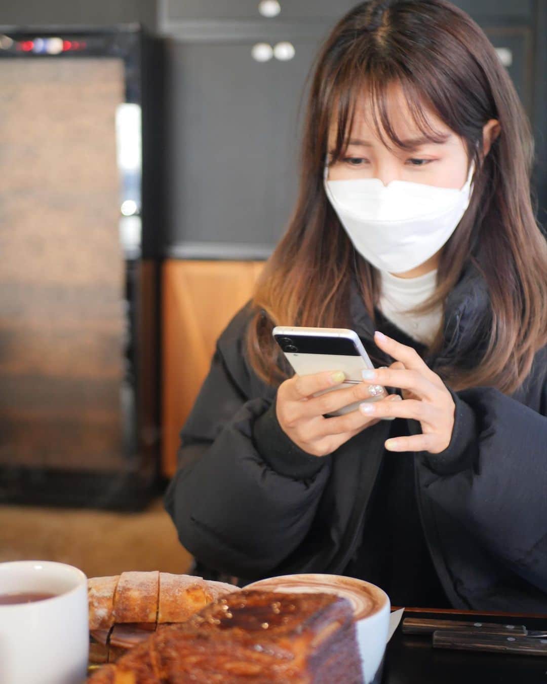 林美沙希さんのインスタグラム写真 - (林美沙希Instagram)「. カメラで食べ物を撮るのも好きです。 韓国で食べたこのキューブ型のクロワッサンがとても美味しかった🤤 見てわかる通り、2人で食べきれる量ではなかったので持ち帰りました。  #ミラーレス一眼 #カメラ好きな人と繋がりたい #パン #クロワッサン #食べることが幸せ」3月31日 18時37分 - misaki0hayashi