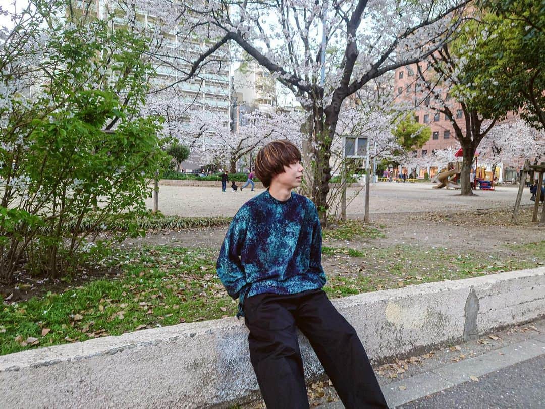 さるえるさんのインスタグラム写真 - (さるえるInstagram)「2023年度もよろしくお願いします  Tops：@shareef_official  #SHAREEF #シャリーフ」3月31日 19時01分 - sarrouel_intera