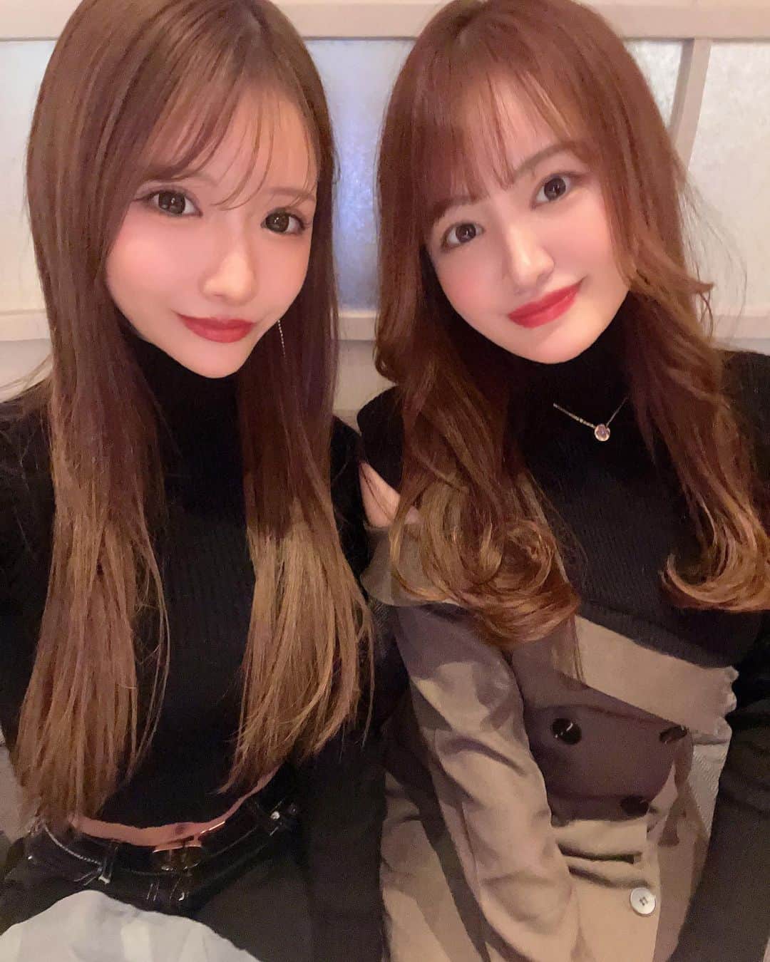 餃子のりさちゃんさんのインスタグラム写真 - (餃子のりさちゃんInstagram)「赤坂「若尊」🍣  女二人で日本酒🍶3合飲んで、 コースで11000円だった。 コスパすごい。めちゃくちゃ美味しかった(,,•﹏•,,)   #若尊  #赤坂グルメ #鮨スタグラム   #グルメ女子 になる。」3月31日 18時55分 - risa_gyozasuki