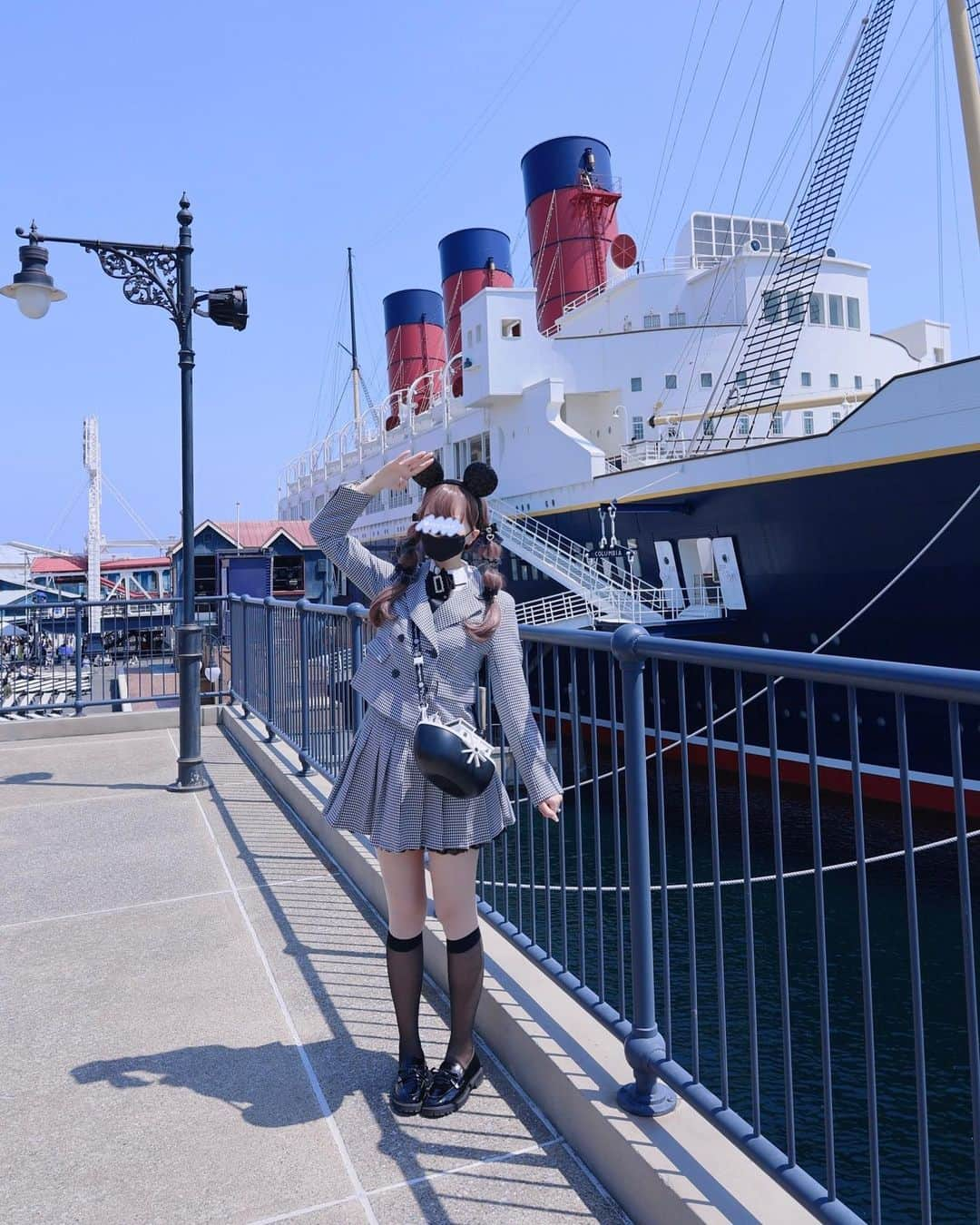 Chikako千佳子さんのインスタグラム写真 - (Chikako千佳子Instagram)「S.S.COLUMBIA 🚢 #ankrouge #アンクルージュ #TDS #tokyodisneysea #tokyodisneyresort #ディズニーシー #ディズニーコーデ #sscolumbia #量産型コーデ #地雷系」3月31日 19時03分 - cindychikako