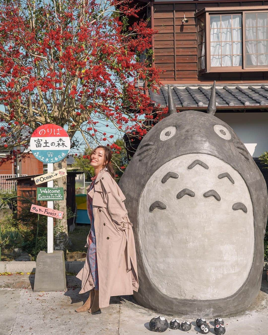 のインスタグラム：「I’ve been on the road trip in Kyushu.. 🇯🇵🌸 ずっと楽しみにしてた、九州ロードトリップ中！ 佐賀から長崎、熊本、宮崎へ、 そして今は鹿児島、念願の屋久島にいます🌿 なんか今回声かけてくれる人多くて嬉しいな〜ありがとう♡ おすすめ教えてくれるみんなもありがとう♡  Leave a comment if you want to know any place of this post! 📸  🧥: @tothesea_hawaii」