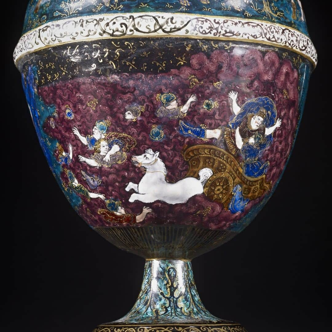 大英博物館さんのインスタグラム写真 - (大英博物館Instagram)「This enchanting enamel ewer is a rare example of a decorative object signed by a woman 🖋  Susanne De Court is one of only two recorded female enamel painters from the Limoges Workshops in France. Her work is famous for its masterful use of purples and blues, which gives the objects a magical jewel-like effect.  The top half shows a Bacchic procession with children blowing horns, beating a drum, and riding a goat 📯🥁  Underneath, the ewer is decorated with the Biblical story of Moses and the crossing of the Red Sea – Moses and his followers stand on the right, while to the left the pharaoh and his army are engulfed by the Red Sea.  👉 Swipe to see these delicate details up close: 🐐 a boy riding a goat  📯 a group of golden-haired musicians 🌊 the Pharaoh being swept into the Red Sea 🖋 De Court’s signature  🏛 You can see examples of De Court’s work up close in Room 2a of the Museum – The Waddesdon Bequest.  🔎 Susanne de Court (active around 1600), Painted Limoges enamel ewer. Limoges, France, c.1600.   #BritishMuseum #WomensHistoryMonth #WomenArtists #Renaissance」3月31日 19時31分 - britishmuseum