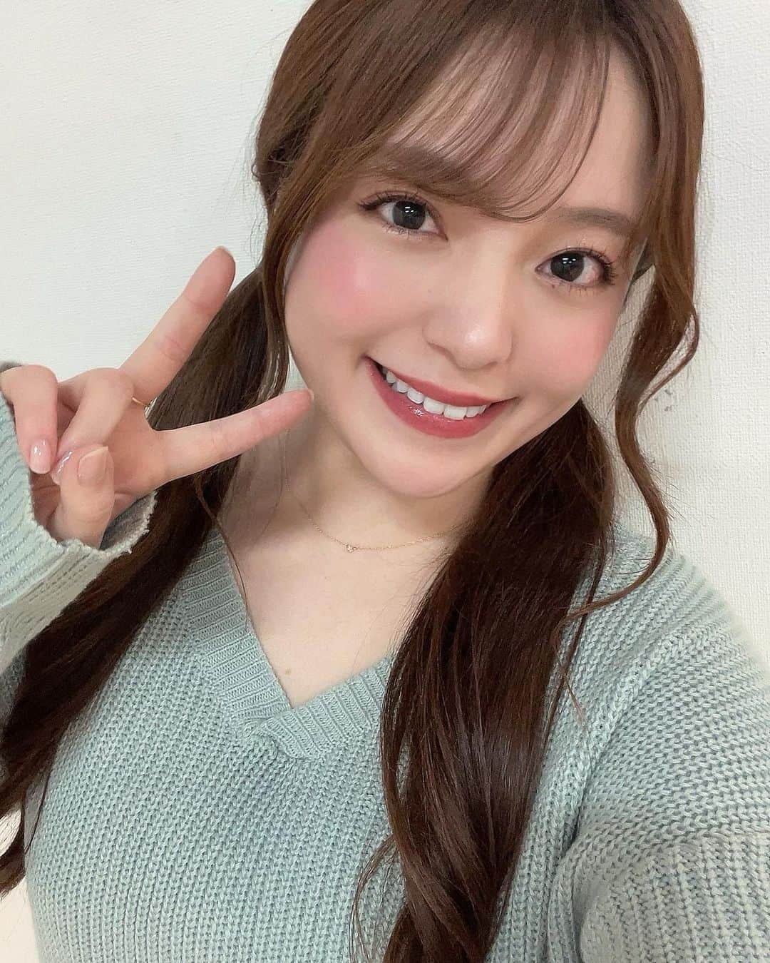 のインスタグラム：「. 3月ももう終わるねえ😳😳 . 皆さま今月もお疲れ様でした(*´ω`*)🤍🤍 . . . #栗原みさ #役者 #ホラ女 #photo #photography #photooftheday #selfie #japanesegirl #horrorfan #instagood #followme」