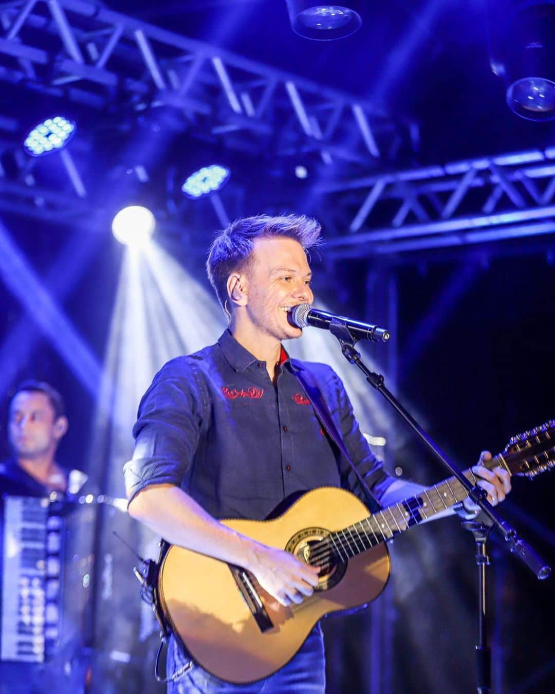 ミシェル・テロのインスタグラム：「Galera da MSD Saúde Animal, obrigado pelo show incrível!   Turma de Punta Del Este, que energia incrível!   #show #puntadeleste」
