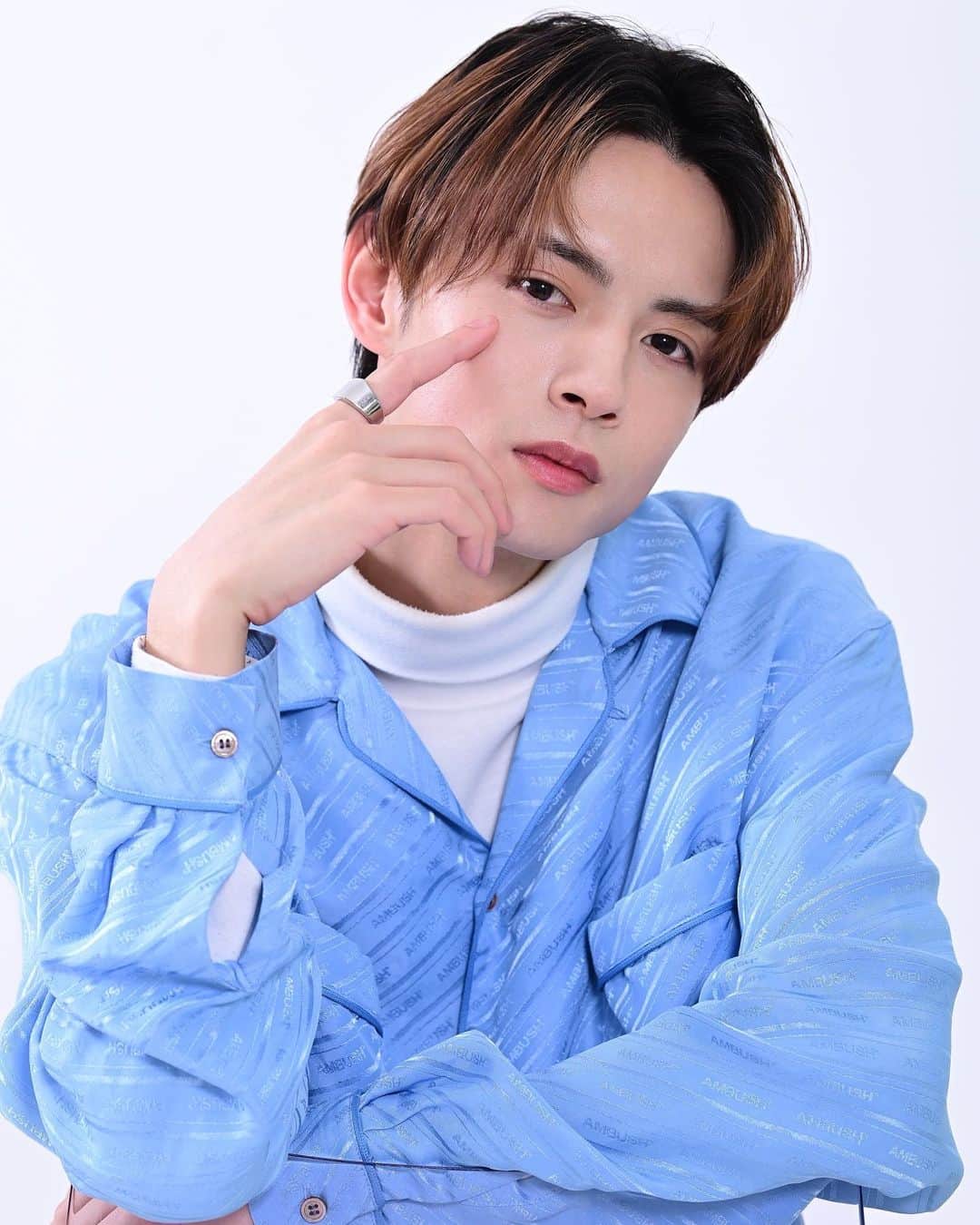 栗原航大さんのインスタグラム写真 - (栗原航大Instagram)「📸🔵  hair&make @linaolimolimo  camera @shimano_photo」3月31日 22時00分 - ko_dai612