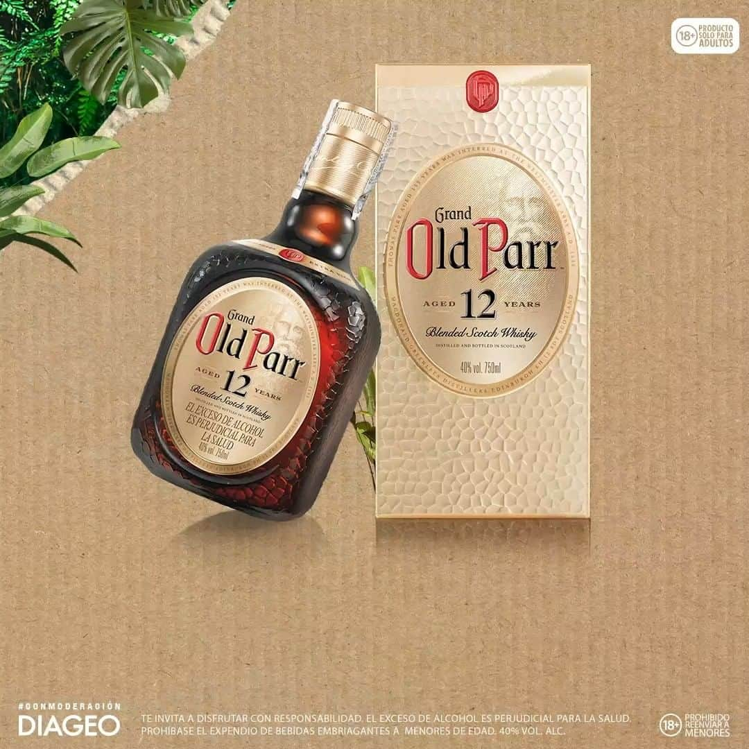 Old Parr Oficialのインスタグラム：「Para que los atardeceres sean infinitos, cambiamos el guion por un futuro más sostenible, por eso, junto @johnniewalker.col y @buchanans_col decimos #LaCajaSeVa」