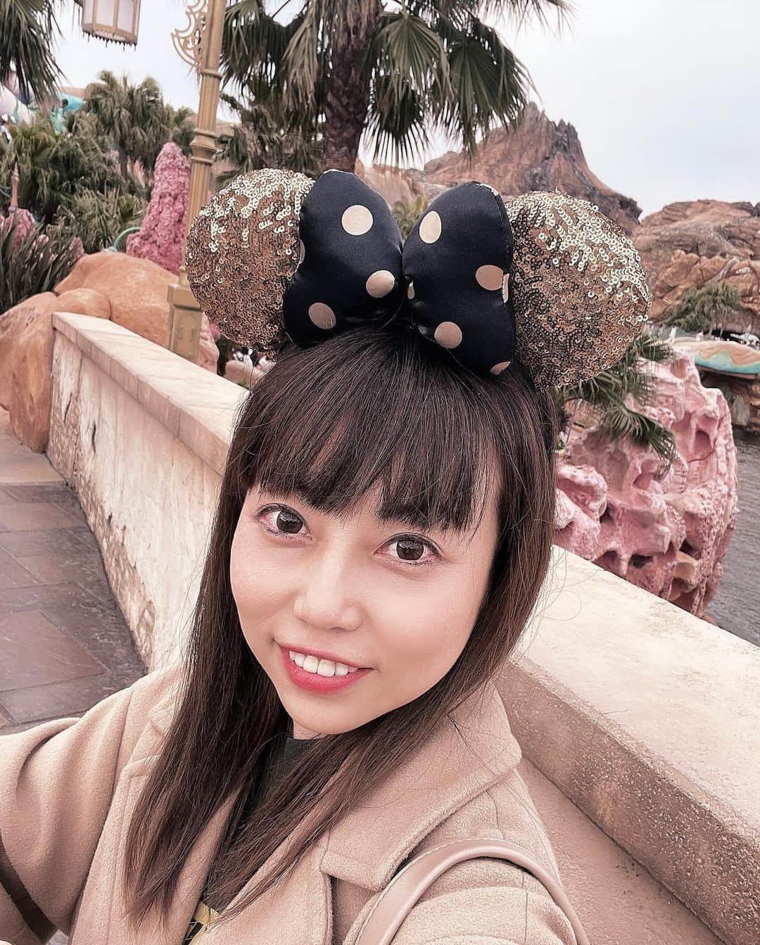 前田友理香さんのインスタグラム写真 - (前田友理香Instagram)「Disneyの耳を付けたまま、近所まで帰ってた。 あたしのそーゆーところ。  #disney #disneysea #ディズニー #カチューシャー #everydayカチューシャ」3月31日 22時26分 - yurikamaeda