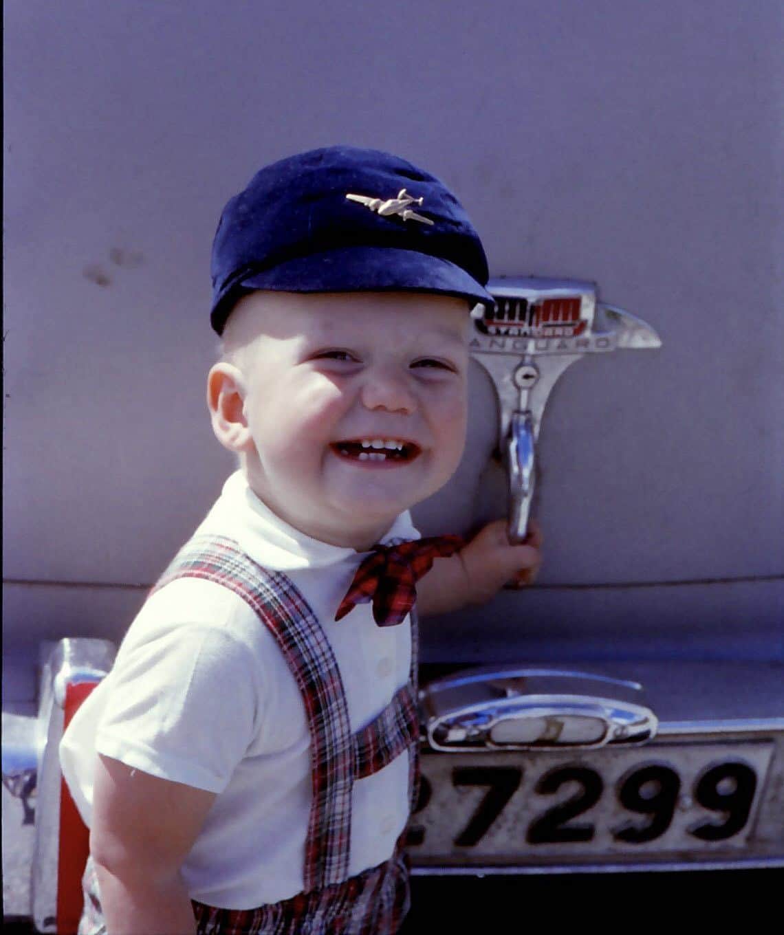 ドルフ・ラングレンのインスタグラム：「Found this photo of a young and very happy Mr. Lundgren next to my parents’ first car. Boys and their toys…」