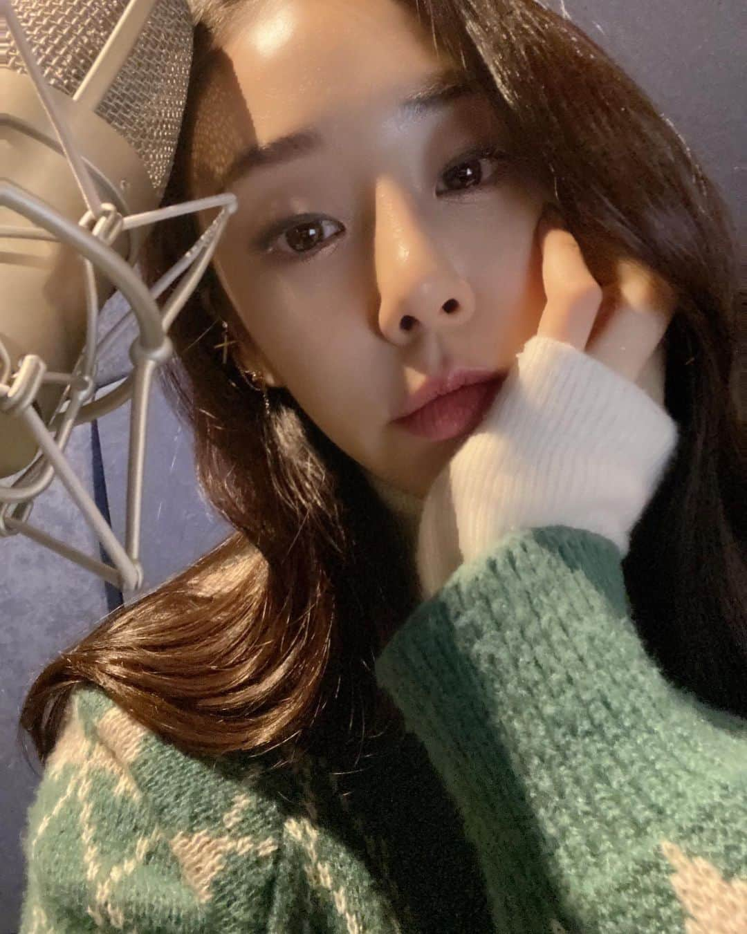 ピパ さんのインスタグラム写真 - (ピパ Instagram)「2023’ 1분기 중간점검🎧  #광고성우애슐리🗣 @voiceactress_ashley」3月31日 22時55分 - bipa.diva