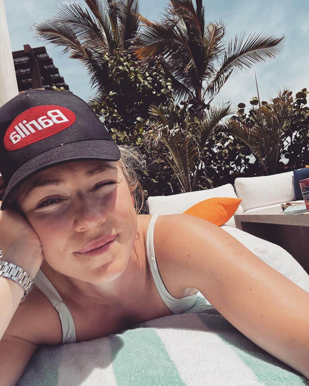 ミカエラ・シフリンのインスタグラム：「Well…that was a dang wonderful way to wind down for a few days post-season/NYC tour!🫶☀️ (…and to try to kick this cough, which just keeps sticking around and has actually started taking on it’s own personality lately and I think I need to name it. Any suggestions?🫠)」