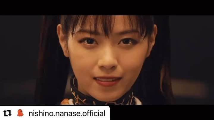 西野七瀬のインスタグラム：「#西野七瀬インスタ投稿 2023/3/31 #Repost @nishino.nanase.official  ・・・ ハチオーグのマスクと アジトの一部が 新宿バルト9 にて展示されておりました🐝  シン・仮面ライダー 公開中です！」