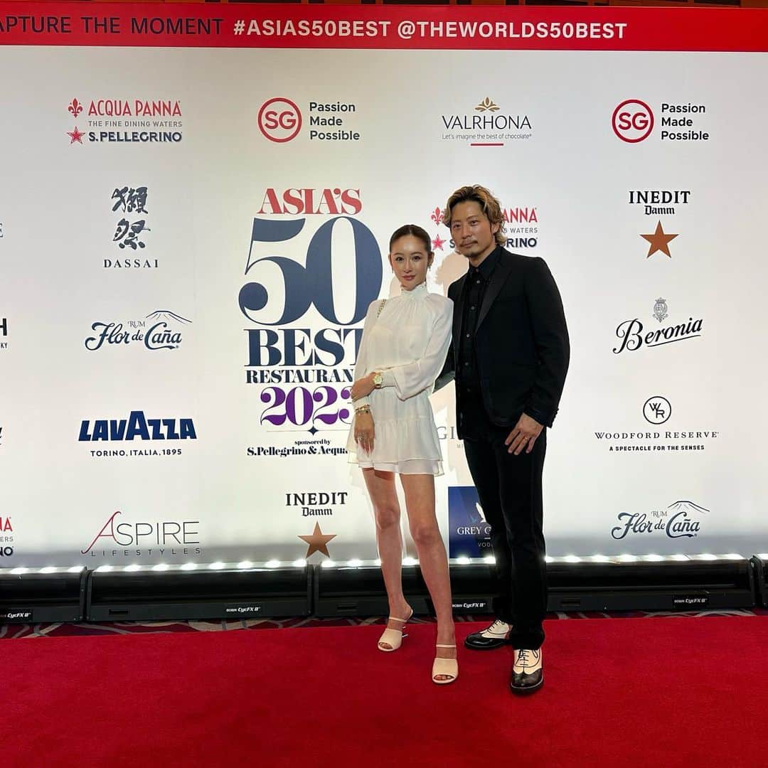 のインスタグラム：「@theworlds50best  Asia's 50 Best Restaurants 2023 Award Ceremony  2023年度アジアベストレストラン50授賞式に招待していただきました  #asia50best  #singapore  #ootd  #commedesgarcons  #junyawatanabeman  #chanel」