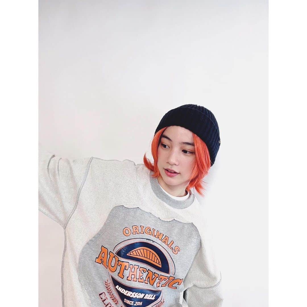 のん（能年玲奈）さんのインスタグラム写真 - (のん（能年玲奈）Instagram)「心機一転、オレンジ髪にイメージチェンジ💇‍♀️  フィフスエレメントのミラ・ジョヴォヴィッチ並みの、クレヨンで塗ったみたいなオレンジ。  #4月1日 #エイプリルフール」4月1日 0時00分 - non_kamo_ne