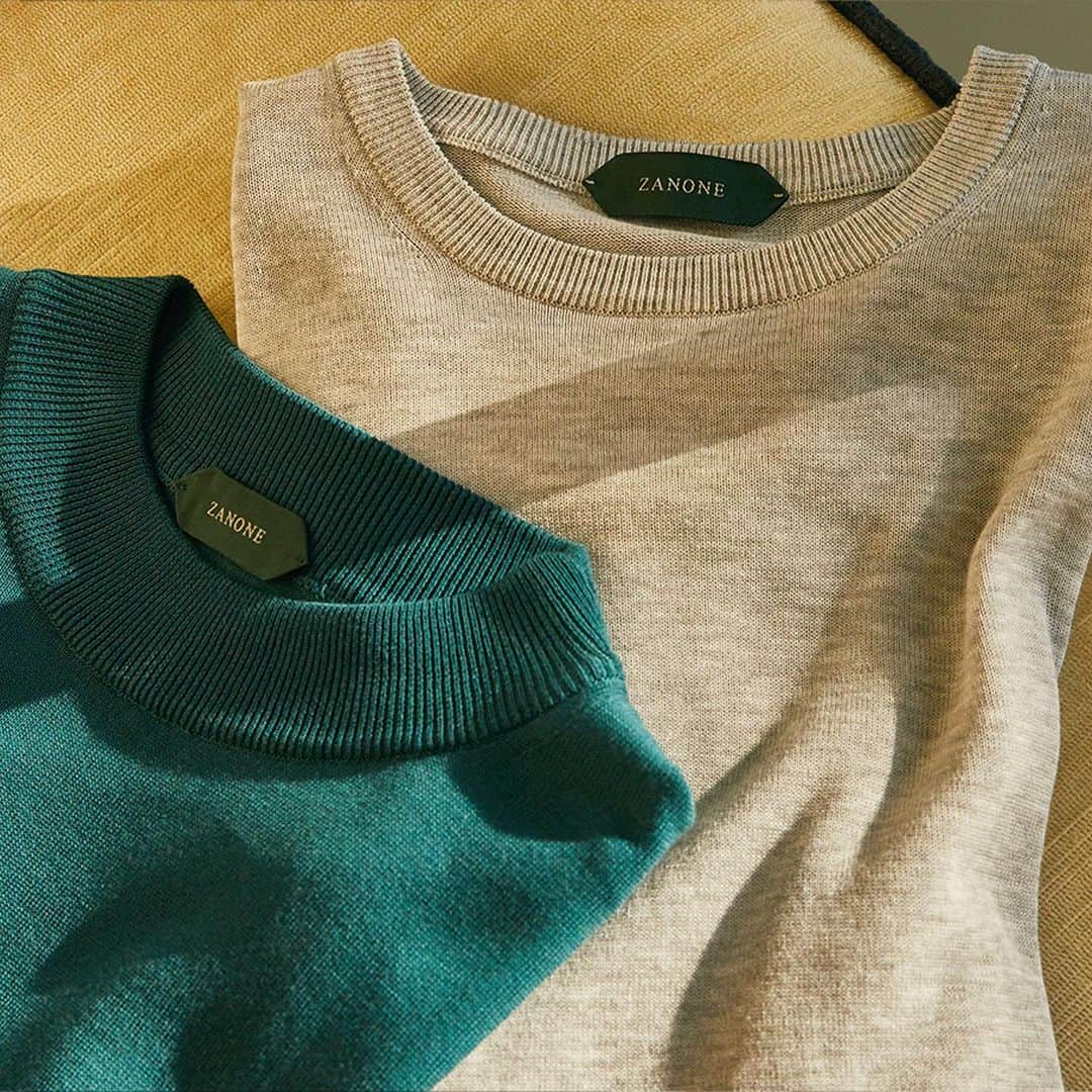 のインスタグラム：「- Seasonal knitwear -  The cotton selection with a firm hand, for a spring of style and comfort.  #Slowear #DurableFashion #SlowearVenezia . . #SpringSummerCollection #SS23 #SpringSummer #newcollection #durablefashion #sustainablefashion #slowfashion #sustainableclothing #eticalclothing #fashionman #fashion #style #man #outfitforman #model #smartcasualcollection #leisurewear #urbanstyle」