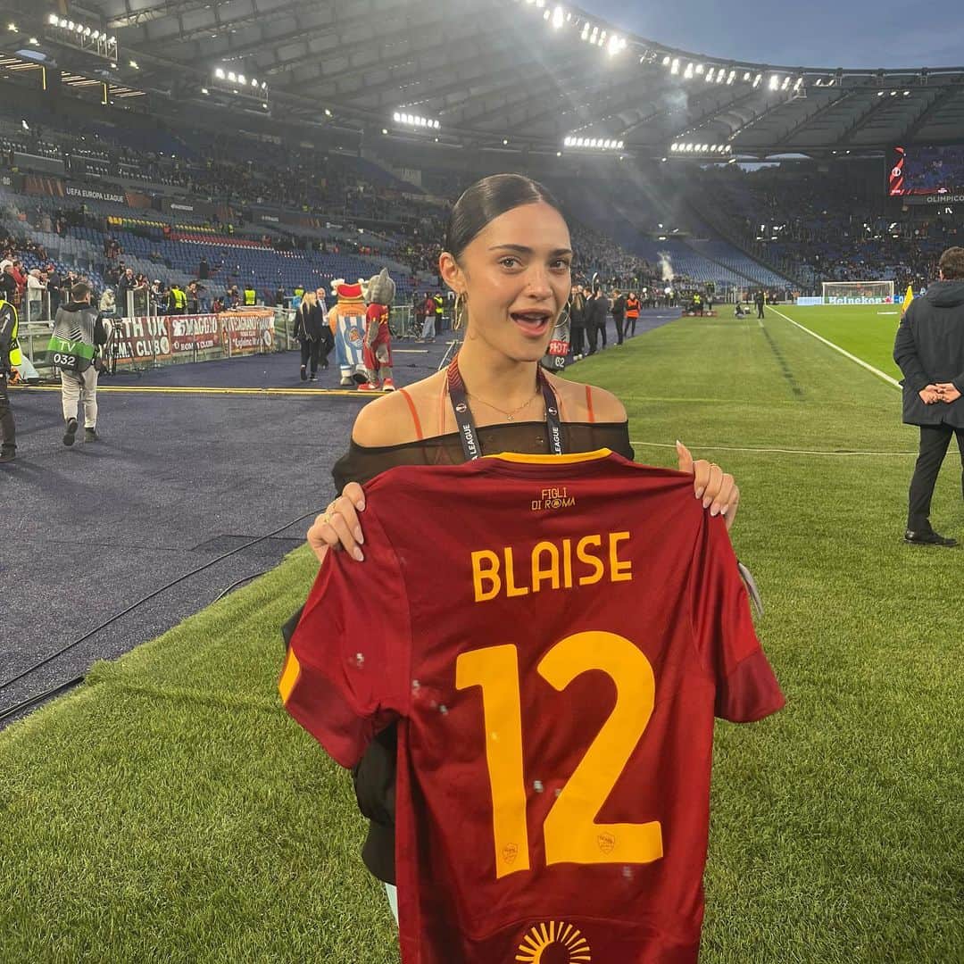 ルナ・ブライズ・ボイドのインスタグラム：「i love rome」