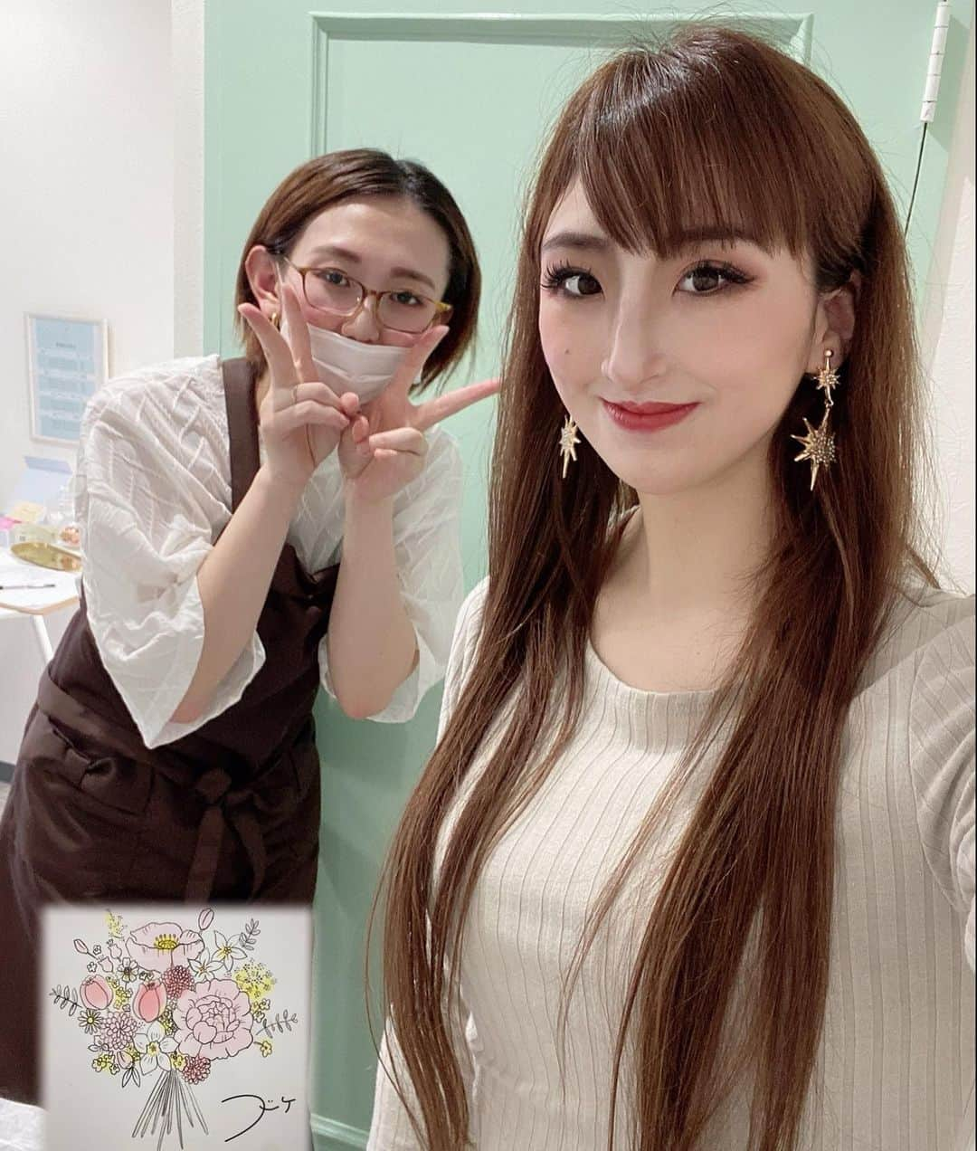 Erenaのインスタグラム：「🌼フェムケアサロン ❁ブーケ❁ 🌼 〈 @boupuet_salon 〉 最近話題のフェムケアサロンに初めて行ってきたよ☺️  膣トレボールで1000件以上の女性の声を集めて ｲﾝｽﾀ( @chitsu_labo )を運営し、できたｻﾛﾝ✨✨  実は… 元々ずっと筋ﾄﾚの延長で 膣ﾄﾚはしてたんだ けど、特殊な微弱電流機器を使ったケアは初☝️😳☝️  機器あてるだけで膣ﾄﾚできるなんて すご〜い🌝💫  今回私が受けたメニューは人気No.1の 【贅沢フルコース】膣ケア/バストアップ/痩身  90分  ¥20000⇒¥6000(ホットペッパー価格)  ⚫︎ホットペッパーからがオススメだよ😎⚫︎  ーーーーーII▶︎ 足湯&白湯で身体を温めて🥛  足先から肩まで全身をボーラー&ハンドマッサージで ほぐして むくみを改善🦶  フェムケア専用の特殊電流機器で 骨盤底筋の深層筋までアプローチ🦵  バストアップ施術もしてもらい👙  全然整いましたーー🙌🤩🙌  全身ふわふわになってあちこち柔らかい🤭 冷え性も肩凝りも改善してるー✨ ーーーーーII▶︎  🟨生理痛で悩んでる人‼︎  めちゃくちゃ改善できるみたいなのでオススメです☺︎🟨  ぜひ体験してみてね😘💋  ❁ ⃘*.ﾟ❁⃘ .ﾟ* ⃘ ❁ ⃘*.ﾟ❁⃘ .ﾟ* ⃘ ❁ ⃘*.ﾟ❁⃘ .ﾟ* ⃘ ❁  ▫︎▪︎▪︎機器の特徴▪︎▪︎▫︎ ▪︎婦人科系看護師監修で安心、安全。  ▪︎筋肉の届かない所にまで到達する特殊な機器を使用しているため、膣付近をボーラーで触ることで膣周りの筋肉を収縮運動させることが可能。(機器をあてるだけで膣トレができる感じ) 結果、やわらかいけど締まったような仕上がりになる。  ▪︎ほかの皮膚と膣の皮膚は42倍違うのでそれを利用してプラセンタ、コラーゲン、ヒアルロン酸を配合したジェルの使用で膣から美容成分を吸収。  ❁ ⃘*.ﾟ❁⃘ .ﾟ* ⃘ ❁ ⃘*.ﾟ❁⃘ .ﾟ* ⃘ ❁ ⃘*.ﾟ❁⃘ .ﾟ* ⃘ ❁  ✤ 膣ラボサロンブーケ ✤ 【営業時間]10:00〜22:30 【定休日】不定休 【℡】06-4400-0598 【ｱｸｾｽ】〠556-0021  大阪府大阪市浪速区幸町２丁目４−１４ セントビルド 601 602 (地下鉄千日前線桜川駅2番出口徒歩1分)  ❁ ⃘*.ﾟ❁⃘ .ﾟ* ⃘ ❁ ⃘*.ﾟ❁⃘ .ﾟ* ⃘ ❁ ⃘*.ﾟ❁⃘ .ﾟ* ⃘ ❁  #膣ラボサロンブーケ #ブーケ  #トレーニング#フェムケア  #大阪 #桜川 #難波 #堀江  #大阪エステサロン #自律神経ケア  #温活美容 #フェムケアサロン  #ふわふわ子宮 #むくみ改善  #冷え性改善 #痩身 #肩凝り改善  #肌質改善 #ダイエット  #バストケア #バストアップ」