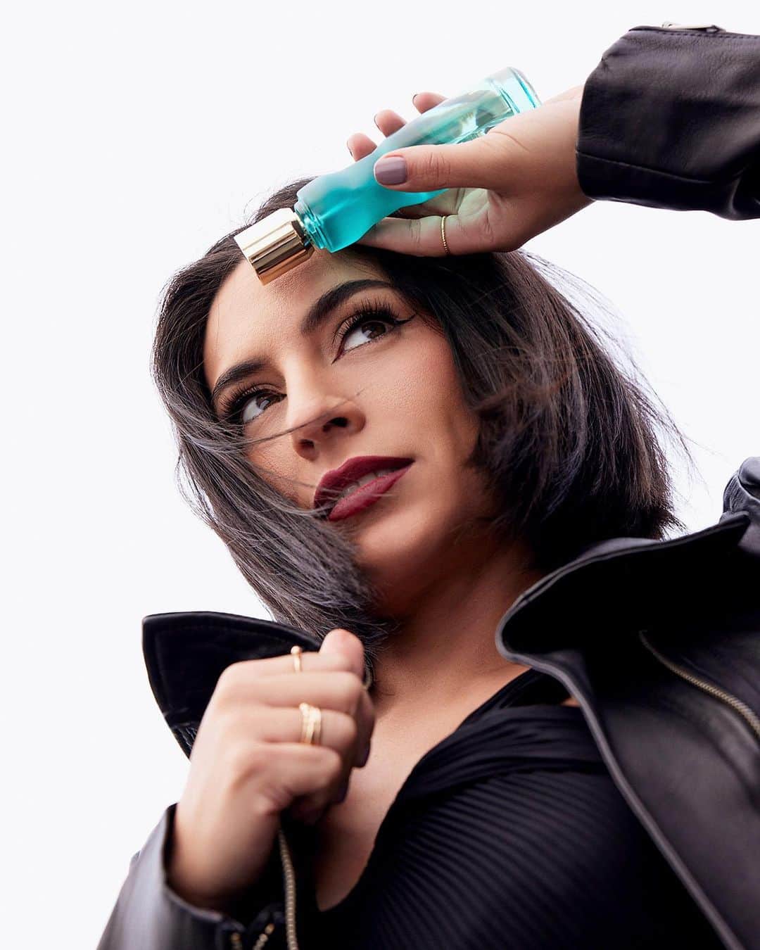 Ana Brenda Contrerasのインスタグラム：「Estoy súper emocionada de compartir una noticia que me llena de alegría, desde hoy soy oficialmente parte de la hermosa Familia de L’BEL! No se imaginan cuanto me emociona todo lo que viene para ustedes. Estoy amando sus productos y todo lo que tienen para nosotras ❤   Estén atentas, se vienen muchas novedades! Cuéntame en los comentarios ¿Qué te gustaría ver con @lbelonline ?   #publicidad @lbelonline」