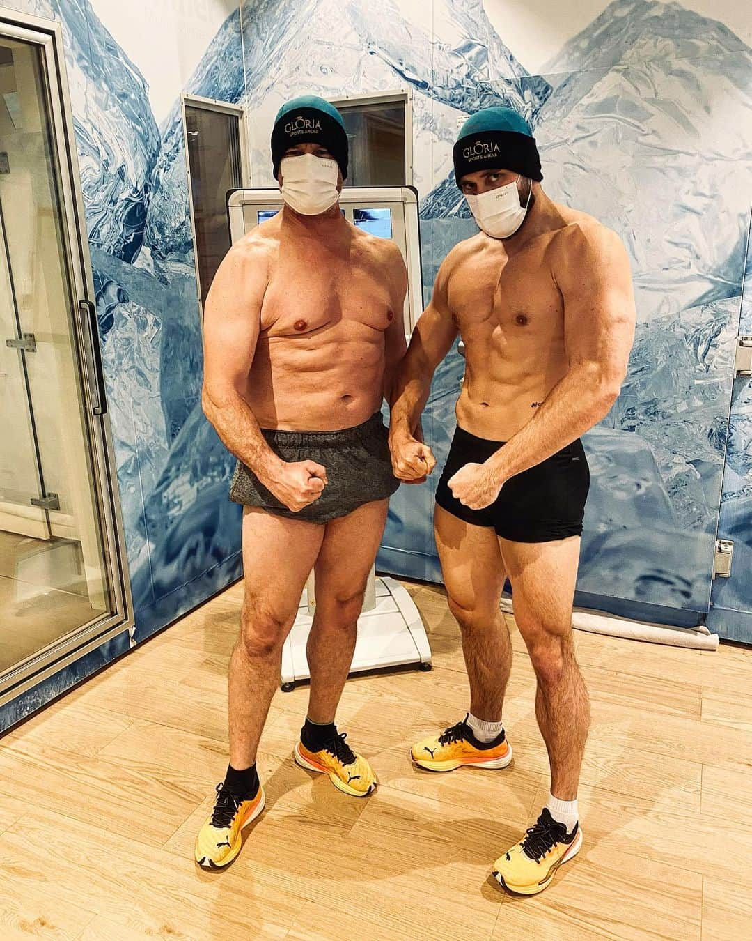 ヨハネス・ベターさんのインスタグラム写真 - (ヨハネス・ベターInstagram)「Preparing for cold Germany. 🥶 Big thanks to my coach Boris for an amazing trainingcamp. 🙌🏼 #VetterWurf #mission100 #startdreaming #neverstop #training #athlete #throwing #javelin #Speerwurf #trackandfield #gym #javelinthrow #leichtathletik #spitzensportbundeswehr #fit #athletics #fitnes #boom #rocket #power #workout #weiterimmerweiter #heavy #work #hard #sport #football #baseball #icechamber」4月1日 1時49分 - johannes_vetter