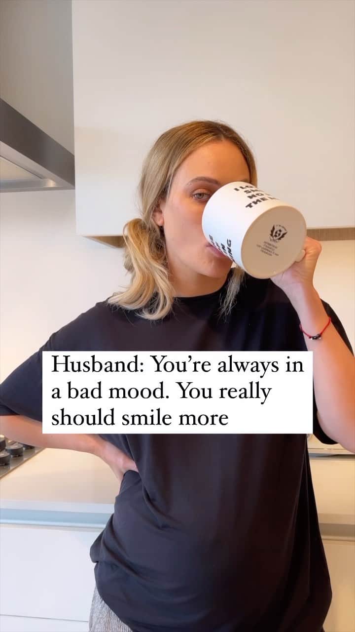 のインスタグラム：「Smile …he says….🤣」