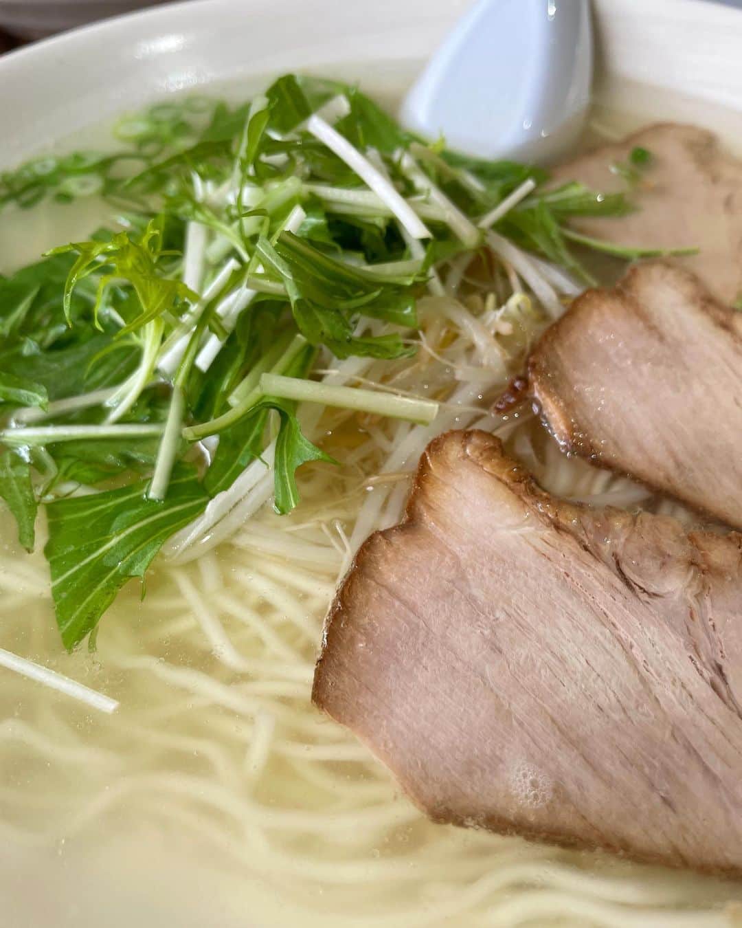 外園一馬のインスタグラム：「揚子江ラーメンのスープに溺れてみたい🍜」