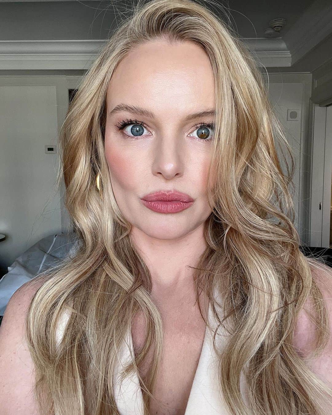 のインスタグラム：「NYC for 24 hrs! 🍎 something exciting coming 👀」
