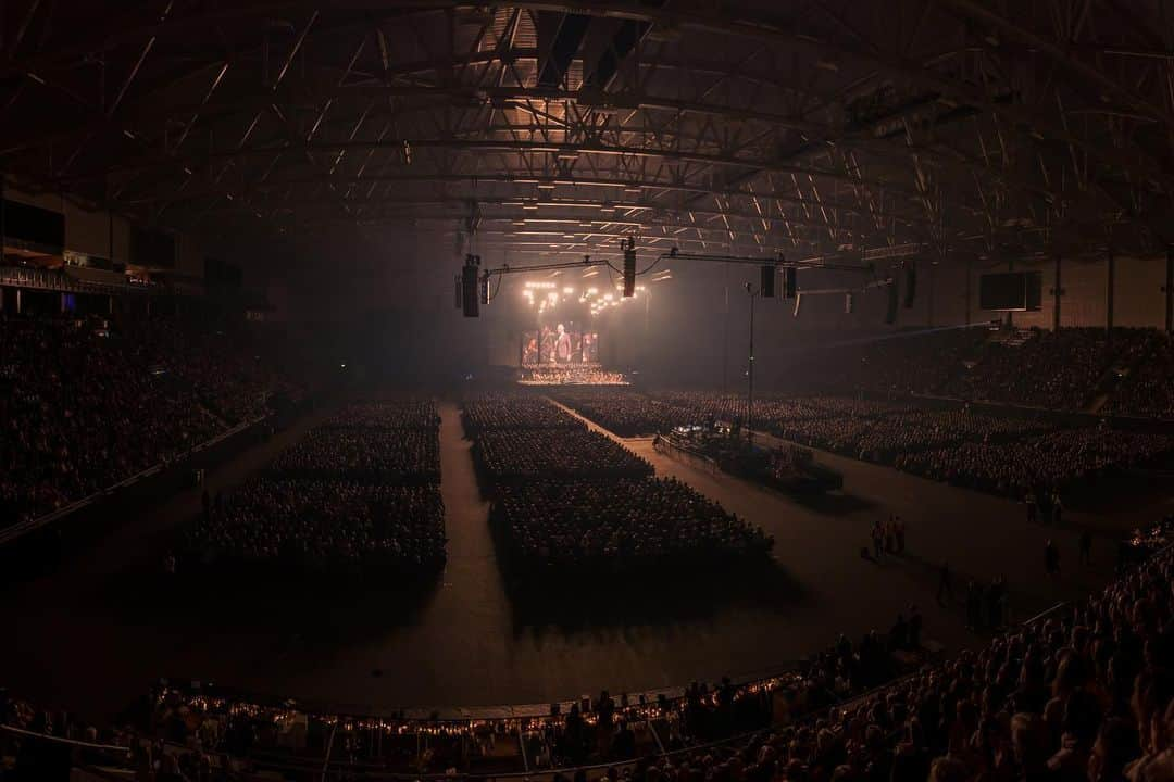 アンドレア・ボチェッリさんのインスタグラム写真 - (アンドレア・ボチェッリInstagram)「March 30th, Telenor Arena, #Oslo 🇳🇴   photo: @lorenzo.montanelli」4月1日 4時45分 - andreabocelliofficial