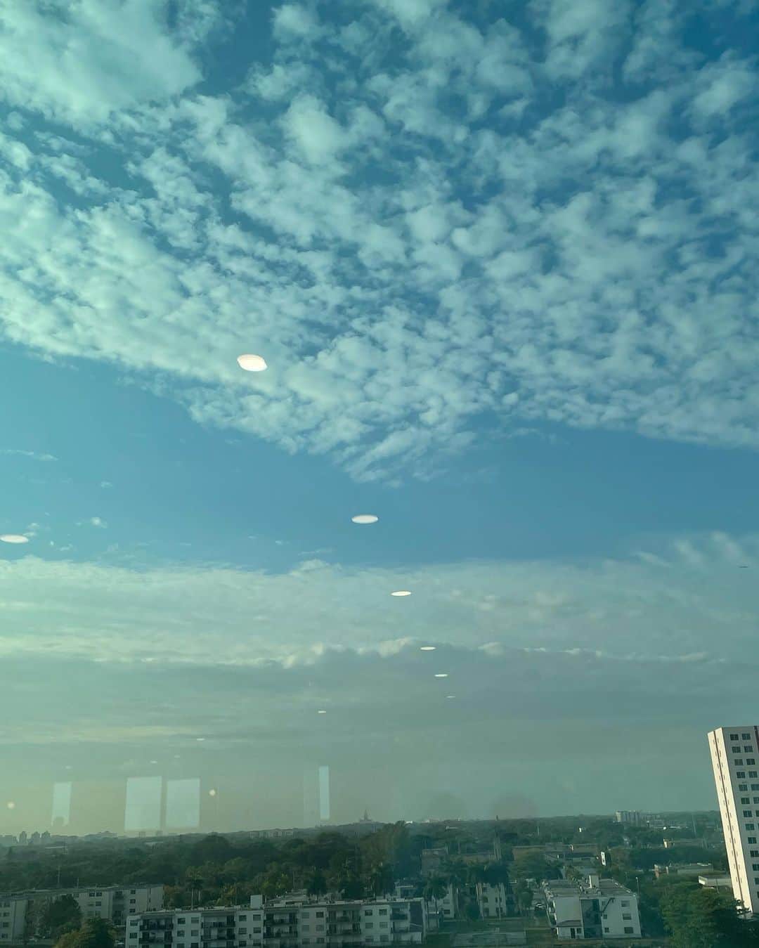 宮城弥生さんのインスタグラム写真 - (宮城弥生Instagram)「Miamiの空  綺麗だったです！」4月1日 15時28分 - yayoi5482