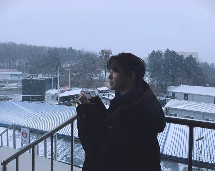 ハ・スンリのインスタグラム：「눈와서 좋았던 날⛄️」