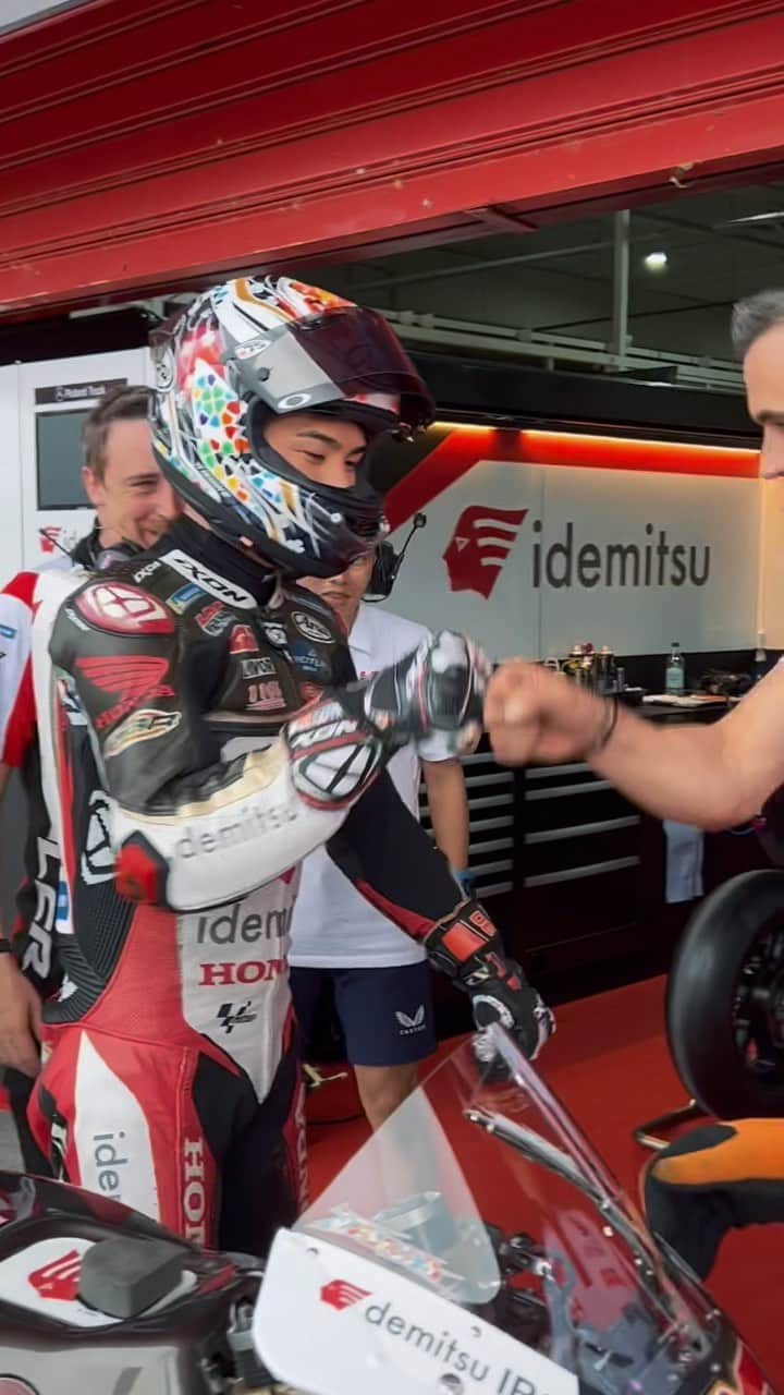 のインスタグラム：「“Happiness is only real when shared” IDEMITSU edition | P8 | @takanakagami #LCR #ArgentinaGP #MotoGP #TN30」