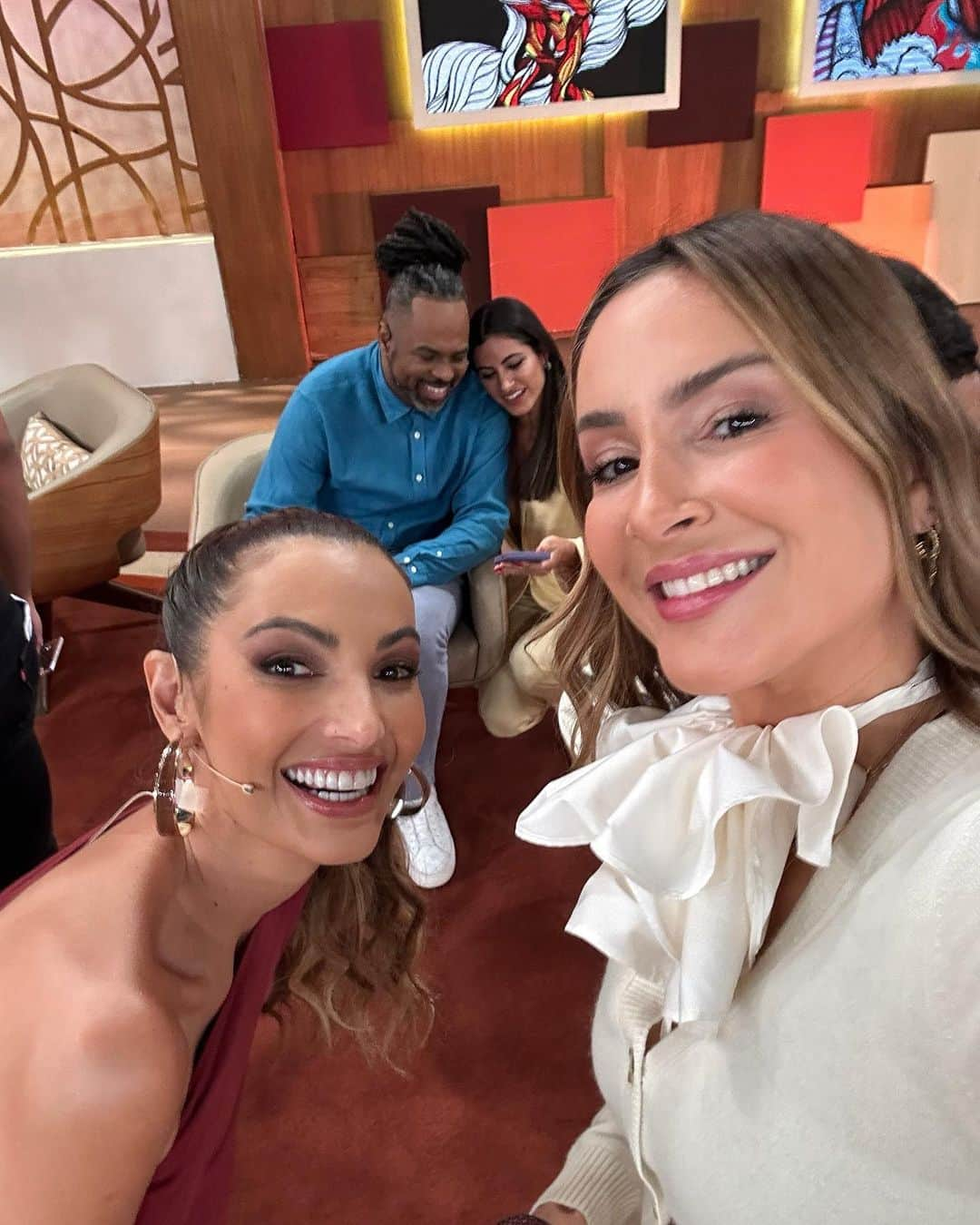 Claudia Leitteさんのインスタグラム写真 - (Claudia LeitteInstagram)「Que #Encontro massa! Valeu, moçada! 🙏🏻😊」4月1日 8時38分 - claudialeitte