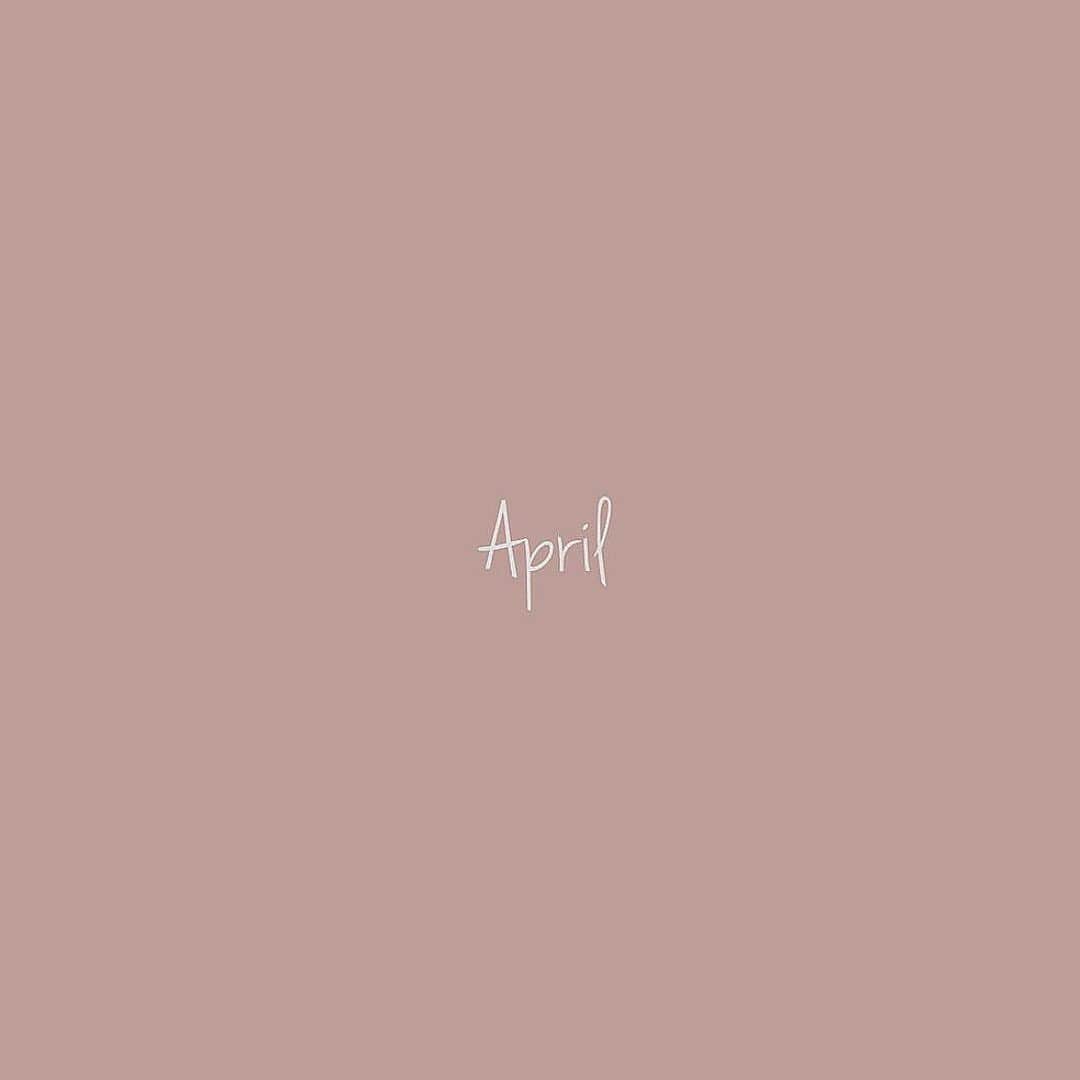 田畑佑莉さんのインスタグラム写真 - (田畑佑莉Instagram)「4月🌸 昨日は異動の人とお別れがありしんみり🥲 新年度もよろしくお願いします！」4月1日 9時24分 - lily02tbt