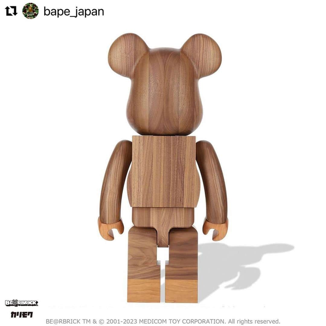 MEDICOM TOYさんのインスタグラム写真 - (MEDICOM TOYInstagram)「#Repost @bape_japan with @use.repost ・・・ One of BAPE®'s most iconic BABY MILO®, and MEDICOM TOY’s masterpiece BE@RBRICK, as well as the outstanding skills of the Karimoku’s furniture craftsmen, have joined forces to create the very first 1000% wooden "KARIMOKU BABY MILO BE@RBRICK."  This item will be available for order at BAPE.COM and MCT TOKYO from April 1, 2023 (Sat) at 12:00 pm.  #bape #babymilo #bearbrick #karimoku」4月1日 10時00分 - medicom_toy