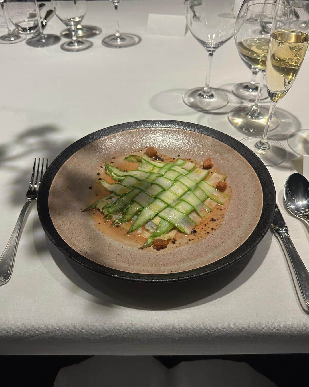 菊乃さんのインスタグラム写真 - (菊乃Instagram)「Asparagus Intrecciato was definitely the highlight🤌🏻  Thank you for having me  #bottegaveneta ❤︎」4月1日 10時57分 - kiki_sun