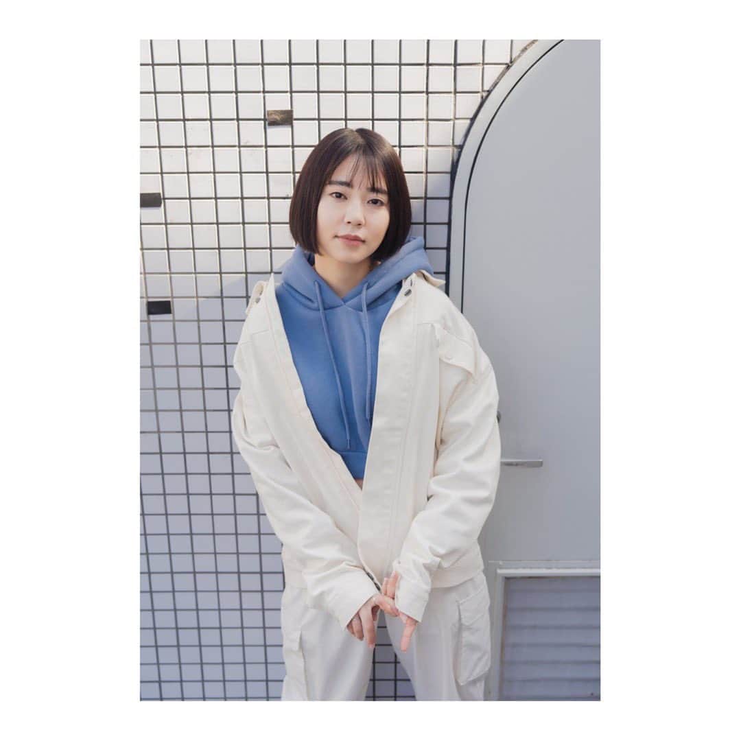 伴優香さんのインスタグラム写真 - (伴優香Instagram)「🌸🌸🌸  今日から4月ですね。  今月もあっという間に終わるんだろうな🤣 一つ一つ一歩ずつ頑張ります！！  今日はエイプリルフールだけど みんなどんな嘘ついたの？😜  今月もよろしくお願いいたしまーす✨  photographer : @thu_pistachio  hair & make : @maki_hairmake_   #作品撮り #作品撮りモデル  #portrait #photography #photo #pic #ポートレート #被写体 #被写体になります  #ファインダー越しの私の世界 #東京写真部 #tokyo  #여배우 #演员 #肖像 #黒髪ボブ #黒髪ショート #黒髪 #インナーカラー #金髪」4月1日 11時08分 - ban_yuka0707