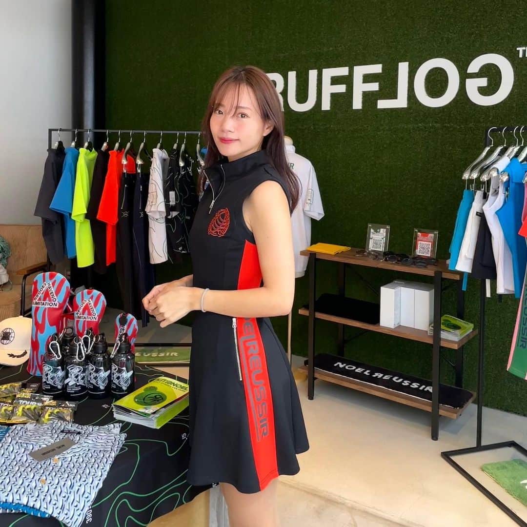 のインスタグラム：「🚀🚀  昨日 ! @noelreussir_official  TOKYO POP-UP行ってきました🧡  代官山の @rufflog でやってます🐕  毎シーズン何かしら揃えてて 今回もお気に入り見つけてきたよ⸝⋆  ラインが綺麗すぎるワンピ、早くラウンドで着たいい☺️  メンズも格好良かったです ! 👔  ポップアップストアは4/2までやってるよ✨✨  @new__jack__swing #noelreussir #ノエルレウシール #ノエル #newjackswing #golfstagram #golfswing  #ゴルフ #ゴルフ女子 #ゴルフ好き #ゴルフウェア #ゴルフコーデ #夏ゴルフ #夏ゴルフコーデ  #golfwear #ゴルフ女子コーデ #ゴルフスイング  #golflife #rufflog #ラフロッグ #代官山 #tourtee」