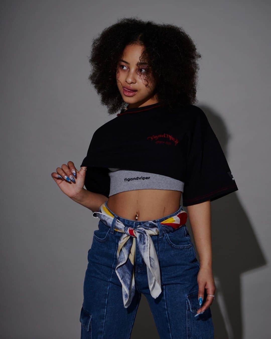 FIG&VIPERのインスタグラム：「【 new 】  ・Cropped logo short tee ¥4,950 (tax included)  _______________________________________________  #figandviper」