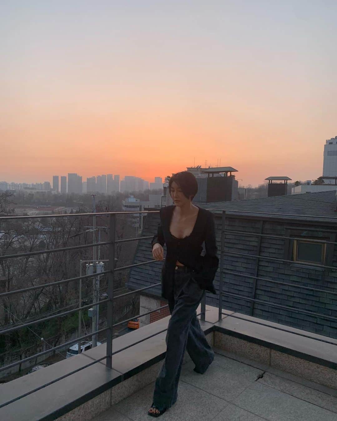 チン・ソヨンのインスタグラム：「🍷」