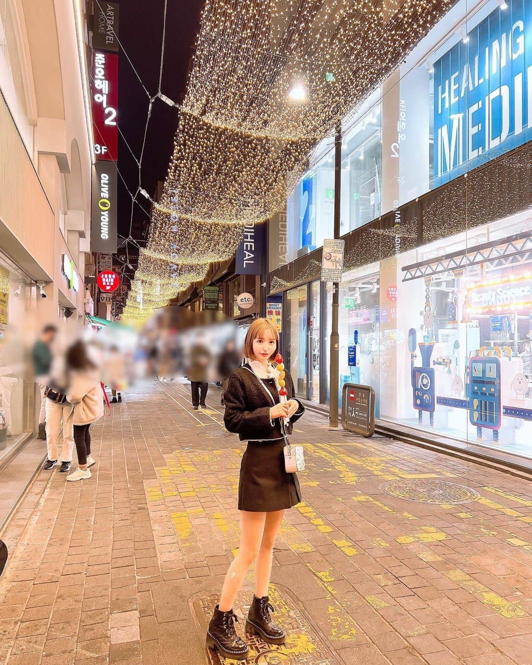 百永さりなさんのインスタグラム写真 - (百永さりなInstagram)「. #明洞   4.5年前と変わらず 賑わってた🥹👏🏻✨ . .」4月1日 12時34分 - momo_sari12