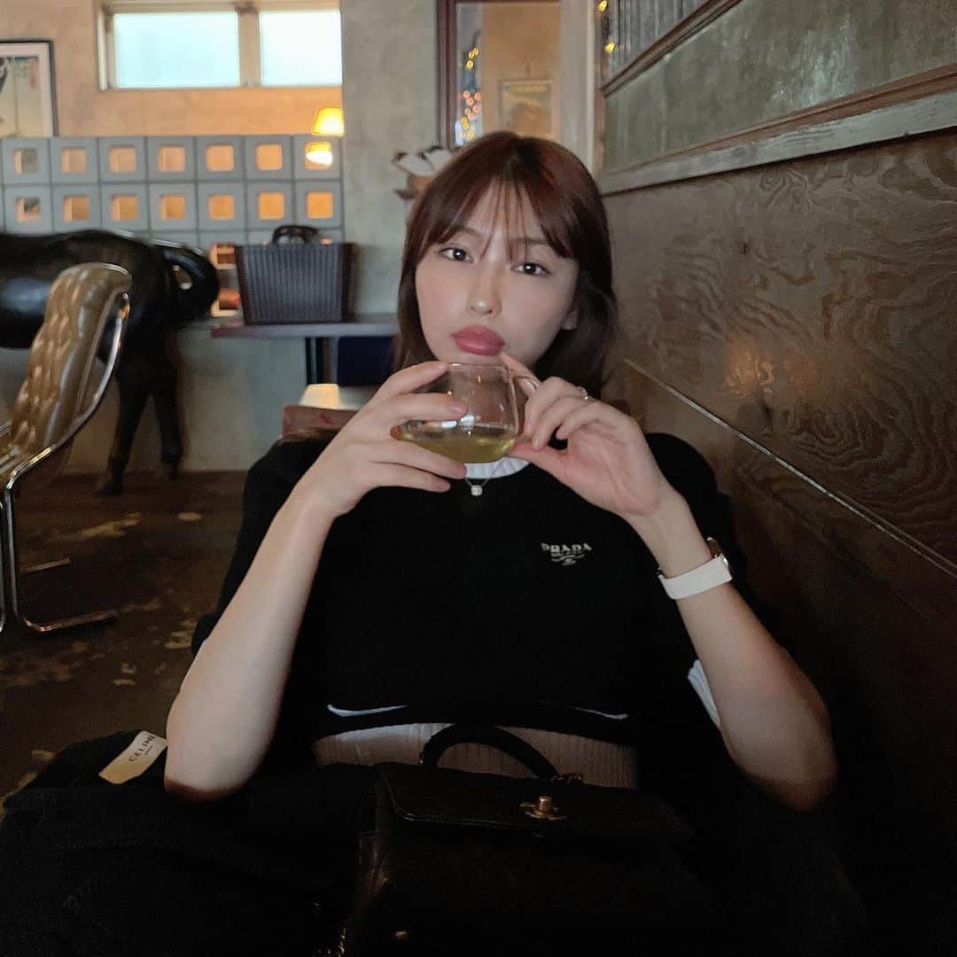 椎名美月さんのインスタグラム写真 - (椎名美月Instagram)「か〜ふぇ〜 飲み物飲むのはやすぎて驚かれます」4月1日 12時46分 - mizkiss